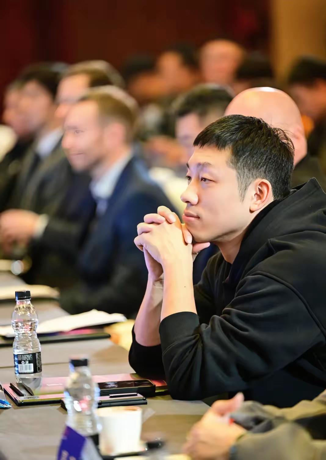 德国队鏖战英格兰队,许昕惊艳四座 德国队鏖战英格兰队,许昕惊艳四座