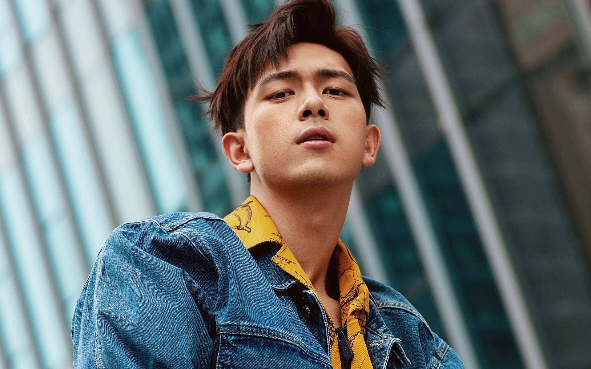 黑马掀翻宇宙队，奥地利狂飙突进，萨拉赫弑杀旧主