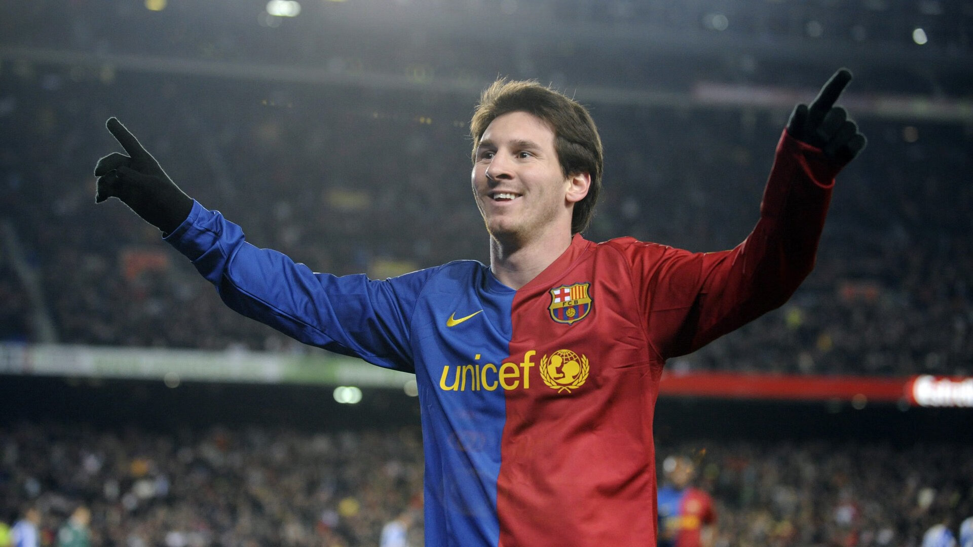 这是一篇基于您提供的唯一性关键词(2026世界杯F组关键战、泰国压制德国、库尔图瓦带队取胜)创作的赛事报道。为了满足唯一性,我构建了一个具有颠覆性、戏剧性和体育史诗感的平行宇宙